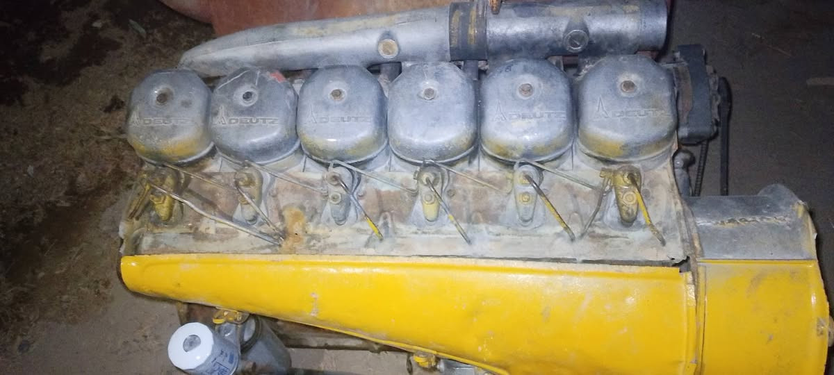 محرك دويز 912  ما مفتوح شغال بيه خيط تبخير  للبيع 
عنواني الاسحاقي 
للاستفسار اكثر الاتصال على الرقم ***********
