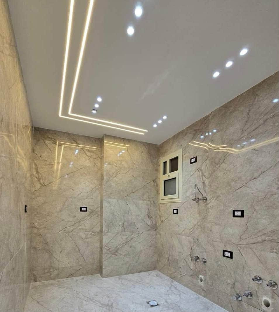 بسم الله الرحمن الرحيم 
مستعدون لعمل كافه انواع الديكورات الجبس🏘خشب ام دي اف
والسقوف الثانويه 🏘اشرطه 
وتغليف الجدران 🏘  ورق جدار صبغ 
للأستفسار الاتصال على.***********
او عبر الصفحه👇
