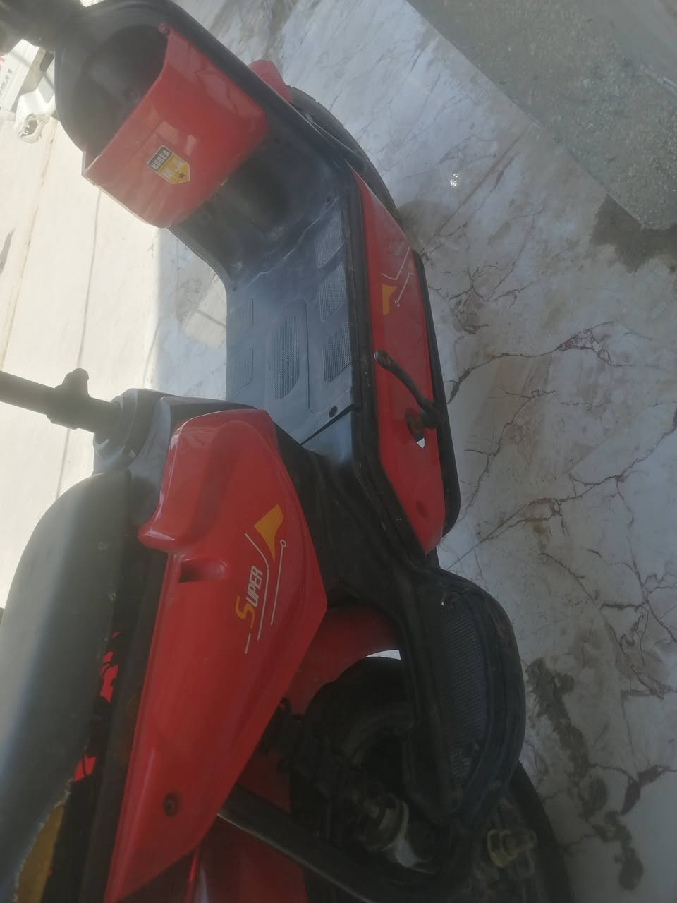 دراجه شحن للبيع نظيفه كلو شغال ٤بطاريات ناصي بس ابيع بلا بطاريات ٥٠ الف ***********
