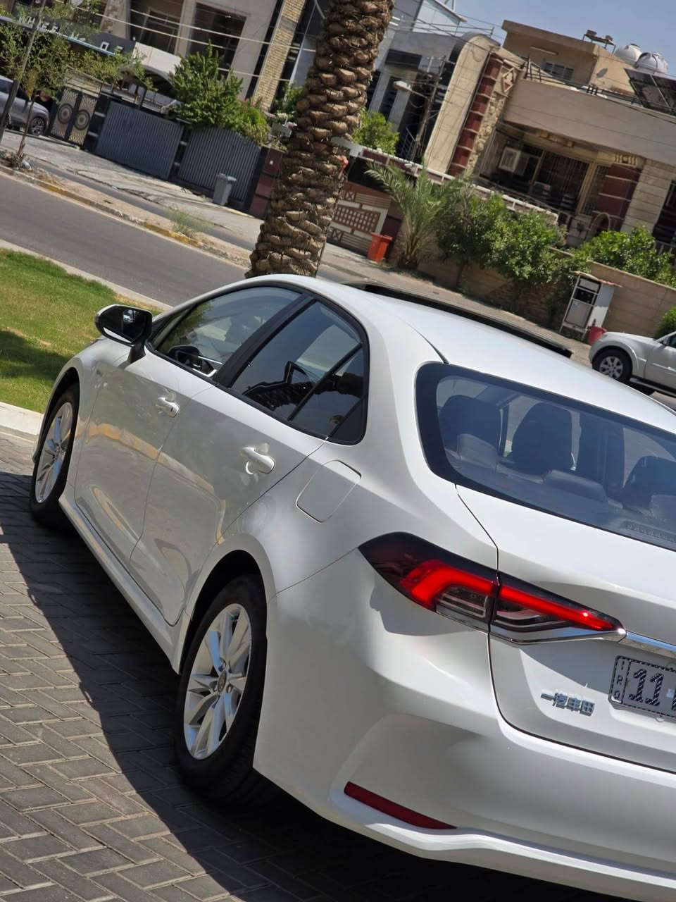 كورلا هايبرد 2025 مكفولة كفالة عامة
فول مواصفات فتحة جلد قطعتين تبريد بصمه عدد ٢ 
السيارة جديدة بمعنى الكلمة على وضع الشركة
ومغلف الارضية والصندوق جلد اصلي
مكاني بغداد العامرية او حي الجهاد
السعر 163 بيها مجال بسيط للشراي 
للإستفسار ***********
متوفر واتساب
