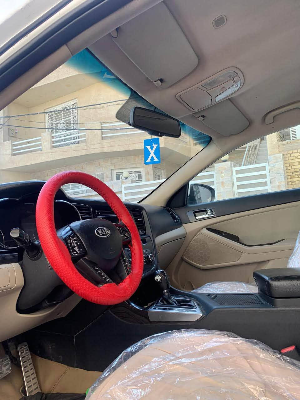 اوبتما ٢٠١٣ خليجي
مواصفات 
بصمه 
مكينه ٢٤٠٠ 
تحكم ستيرن 
تبريد قطعتين 
شاشه كأمره 
السياره بيها ملاحضات مبينه بلسونار
رقم أربيل 
مكان السياره واسط كوت 
سعرها ١٢٣ 
الاستفسار ***********

نص مكتوب في الصور:
- Al-Awadi مركز العوادي للفحص الشامل بأحدث التقنيات صبغ - معجون - بارد - رش - تبديل - كهربائيات مركز العوادي بابل - المدحتيه - مقابل خزان الماء الجديد *********** الأسم مصطفى الموديل 2013 نوع السيارة كيا اوبتيما تاريخ الفحص 2025-12-7 رقم السيارة 22 K 32544 وقت الفحص 4-45 ملاحظه: نخلي كامل مسؤوليتنا بعد الفحص وتسليم التقرير الى الزبون الجانب الامامي:سليم الجانب الخلفي:سليم الجانب الأيمن:يوجد بارد وصبغ وصدعه طفيفه الجانب الأيسر:يوجد بارد وثمان رصعات الجانب العلوي يوجد ثمان رصعات خدوش صبغ تبديل بارد
