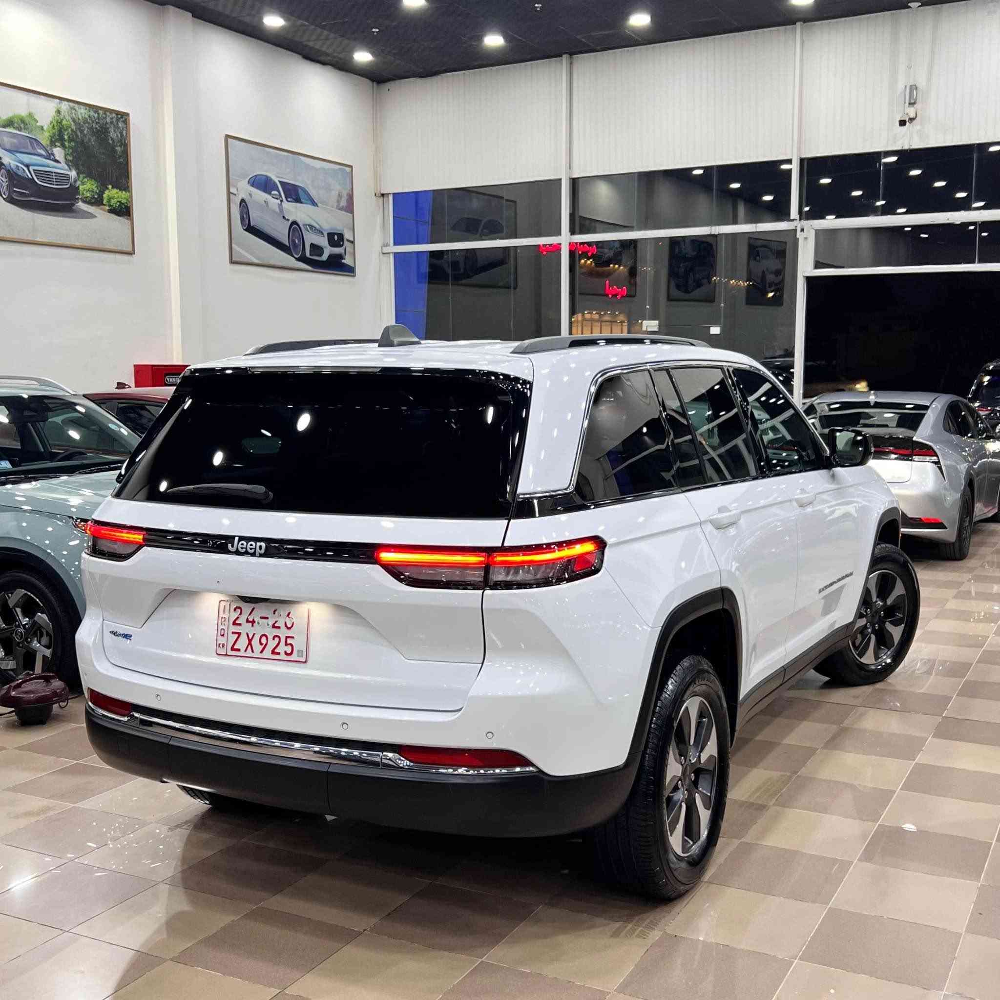 jeep grand cheroki 4xe 2024 clean title 63000mile 
شركة محمد صابر🔥🥇
360$ورقه 
:***********📞
:***********📞 
بۆ زانیاری زیاتر په یوه ندی بکه ن ✅ أربيل, العراق
