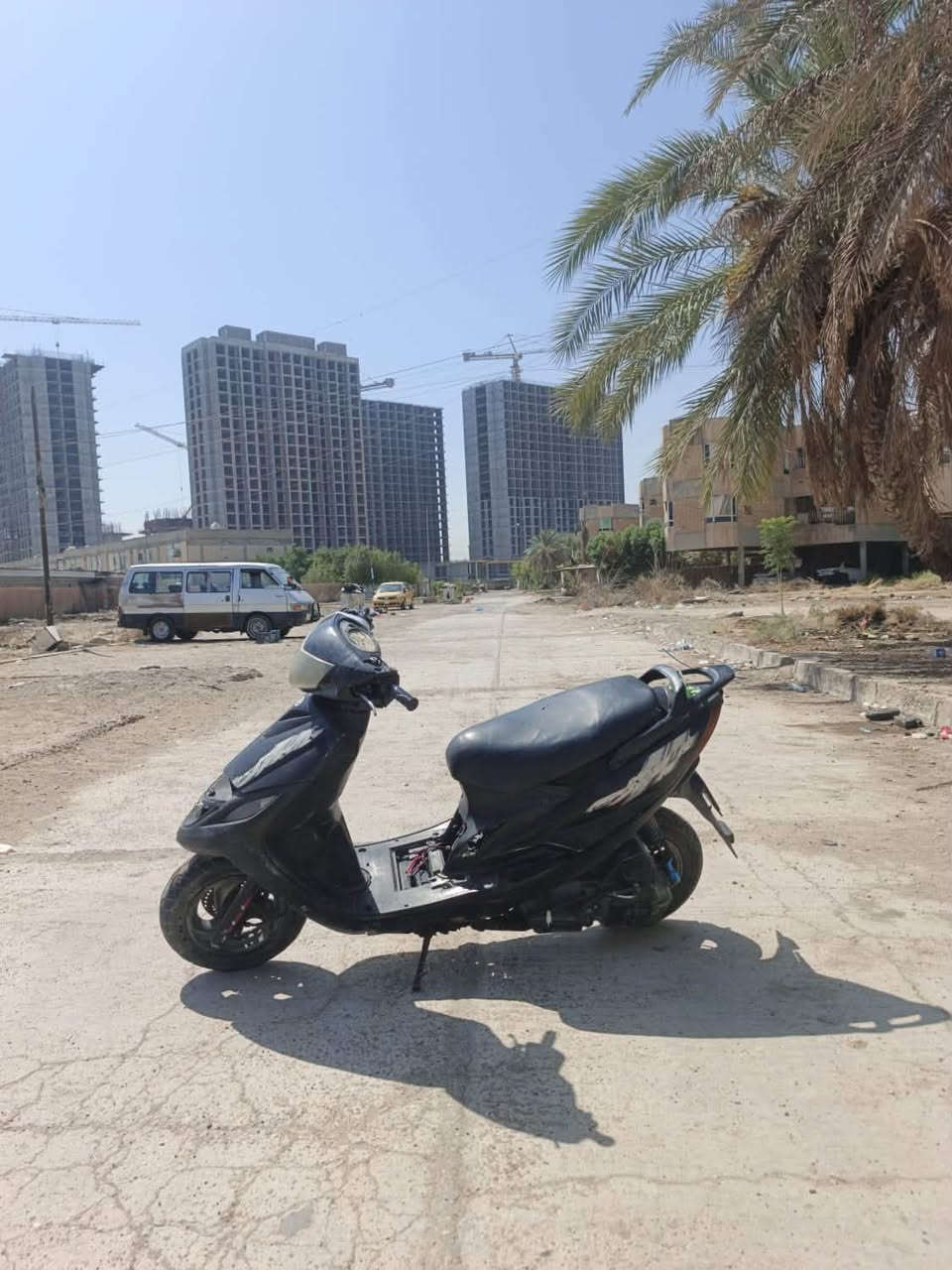 سلام عليكم من رخصت الادمن
دراجه ماكس 140 دراجه نضيفه  بس عوزهه ترتيب شويه مثل مموضح بصوروبيهه مكينه تخبل دبلات شغاله سلف شغل بس عوزه باتري تجي وتشوف بعينك 

سعر 250 وبيهه مجال للشري ***********بي واتساب راسلني وتدلل
