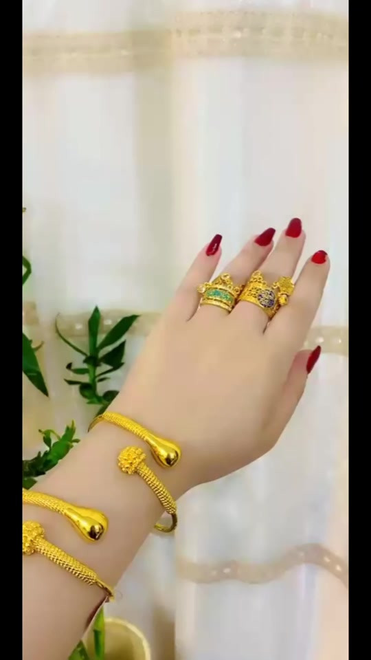 اكسسوارات • شخصية