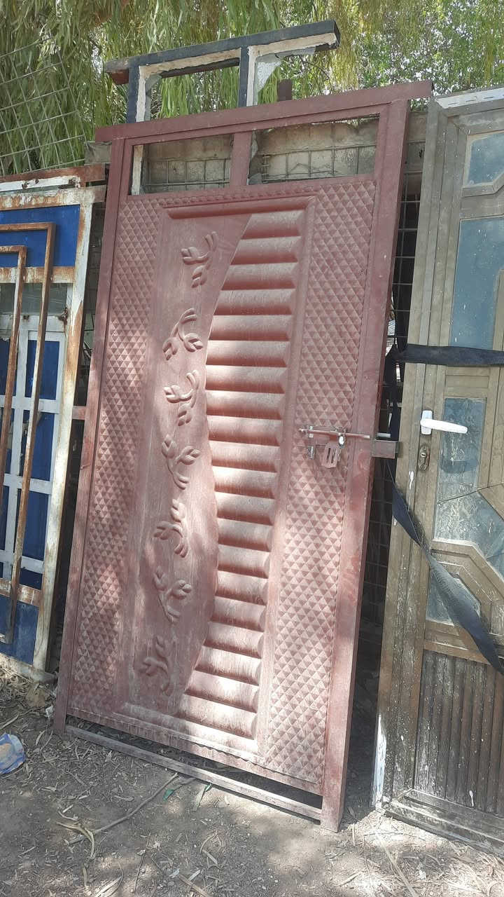 بوب شبابيك للبيع في سكلة ابوحسن السويعدي شارع الشمري ***********

