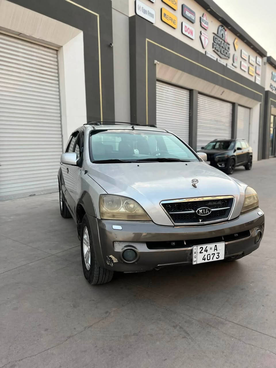 سلام عليكم للبيع  بسعر مناسب جداً 🔥
كيا سورنتو 2006 
فول موصفات 
مكينا V6 3.5
سياره بيها مكانات صبغ اني ابيعلك عام  رقم هزة و سنوية كلو جديد مكان سياره موصل حي تأميم فرع المحطة مكتب الاسطورة ***********
***********
