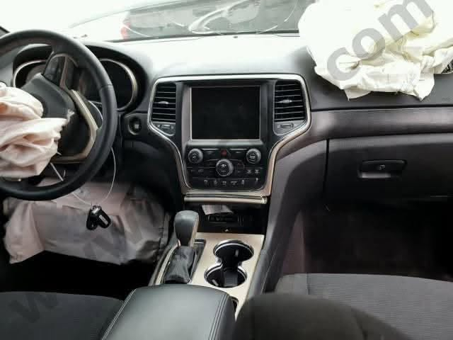 ‎سلام عليكم
‎للبيع 
Jeep✈️
‎ جيب لاريدو2017 وارد امريكي
‎حادثه جاملغ بنيد مبدلات وصبغ .بيها تكحيلات بصفحه عكس السايق موضحات بالصور‎
‎حجم محرك 3600 محرك مفتوح مبدل بساتم 14 جناي جيب يعرفون شقصد 
ماشيه 150 ميل
رايدها ب 173 وبيها مجال
مكان السياره الغدير/ ***********‎
‎
