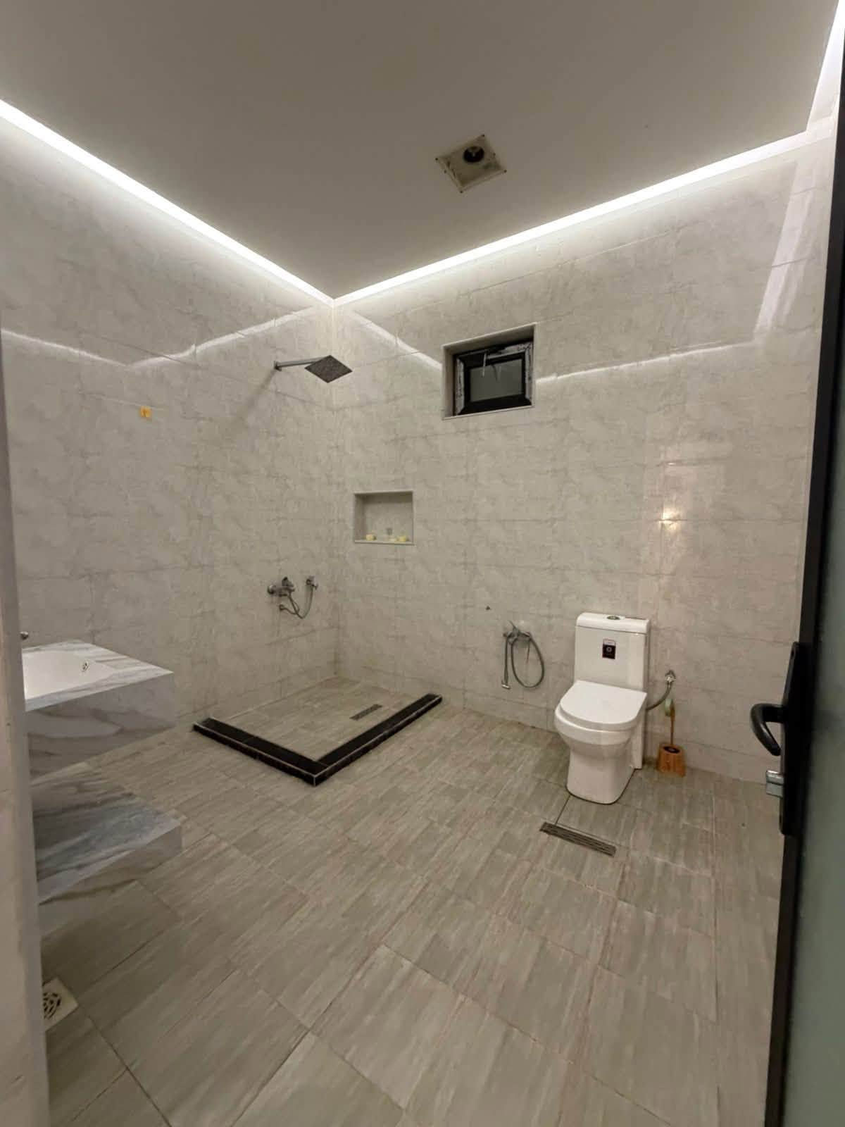 إذا تدور على الراحة والخصوصية وبأسعار مميزة، فهذا أفضل وقت للحجز ولايجار اليومي
🏊‍♂️ مسبح نظيف ومهيأ

🌳 جلسات خارجية مريحة

🏡 أجواء عائلية وشبابية

🎉 مناسب للمناسبات واللمات

⚡ كهرباء وخدمات متوفرة

🧹 نظافة واهتمام بأدق التفاصيل

🎁 عروضنا كلش حلوة ولمدة محدودة، لا تضيع الفرصة!

📞 للحجز والاستفسار 

*********** 

🌴 مزرعة دايموند الترفيهية
