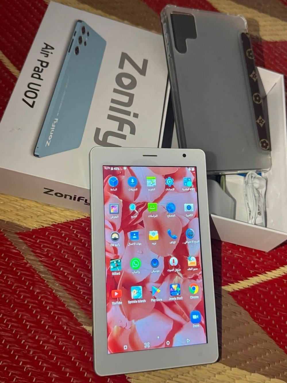 ايباد زينوفا • ١ تيرا • ٧ انش