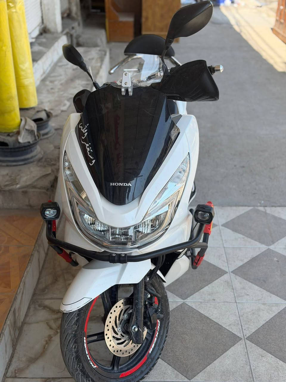 Pcx جيل الثاني
للبيع السعر 21 بيها مجال 
ماشيه 16 الف
اينقص ما بيها جيب فيتر افحص
ديالى  بعقوبة فلكت لامين 
***********
