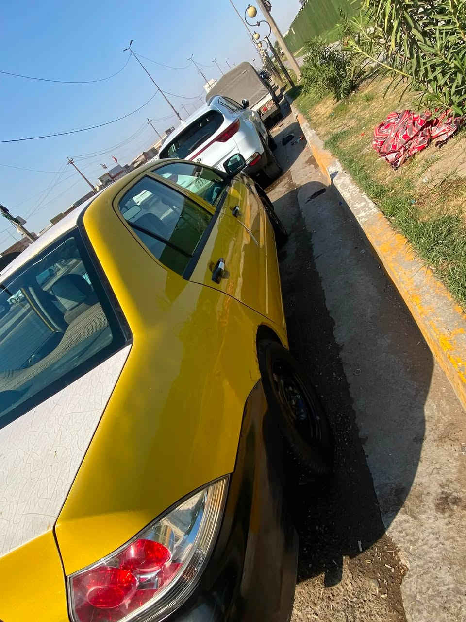 سلام عليكم سيارة لانسر للبيع موديل ٢٠١٠ 

مكينة ٢٠٠٠ محرك كير تبريد مكفولات 

صدر نص عمر گشرها بيها ملاحظات 

دوشمة نظيفة داخلها نظيف 

كهربائيات كلها شغاله رقمها بغداد انكليزي 

بسمي السعر ٥٤ ورقه و بيها مجال 

عنواني بغداد حي البتول 
قرب معمل ثلج المصطفى 
استفسار رقم الهاتف 
*********** محمد
