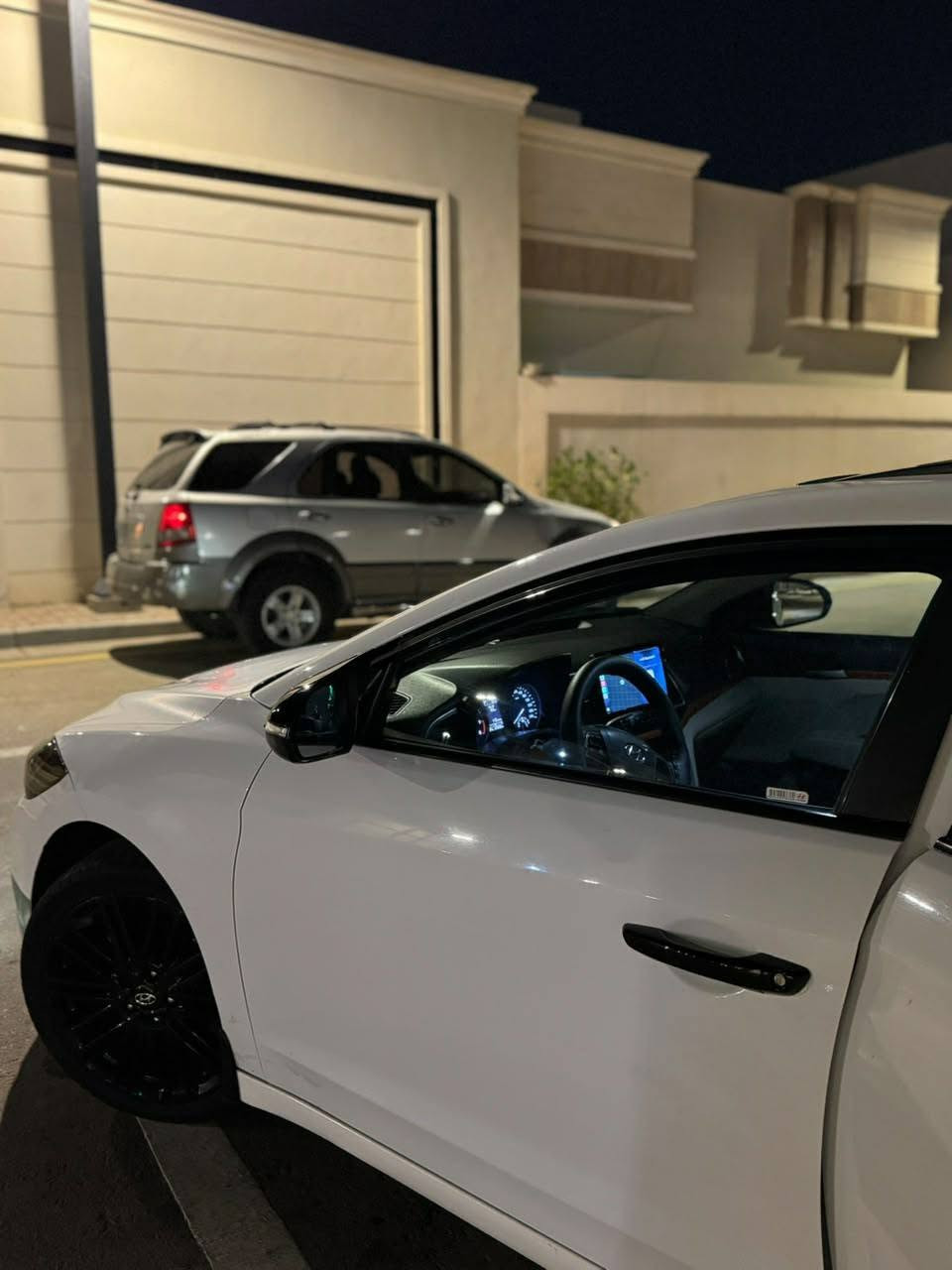 السلام عليكم سياره النترا للبيع موديل 2019 رقم بغداد تحويل مباشر السعر 140 بيها مجال عنوان رمادي ***********
