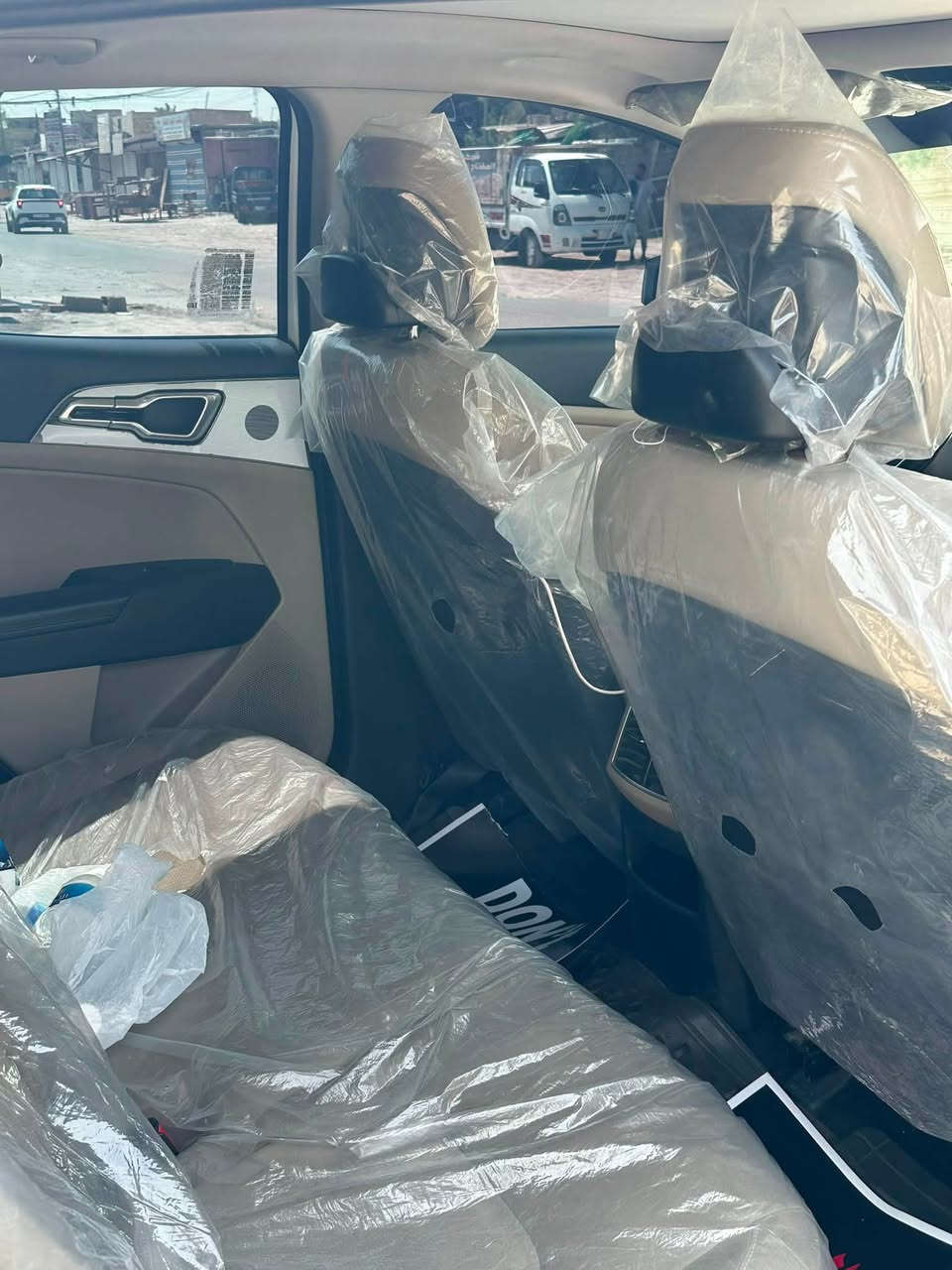لبيع او المراوس
سبورتاج ٢٣ خليجي جيتي لاين 

فول مواصفات  بانوراما 

سياره مكفوله كفاله فقط اربع اصابع بارد في باب خلف السائق 

سياره ماشيه ٧٢ 

عنوان بغداد 📍

سعر ٢١٥
***********
