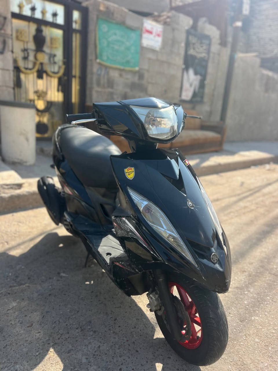 سلام عليكم GTR للبيع دراجه كفاله من البرغي للبرغي كلشي مناقصها عده ادامه للكلجات والنواقص اللي امصورها الباقي كله كفاله  مكينه بيها صوت فيلس فقط 
سعرها 950 مجال قليل جدا الراغب بالشراء يتفضل واتساب  
عنوانها بلديات افران عسل
الرقم للاستفسار ...***********
