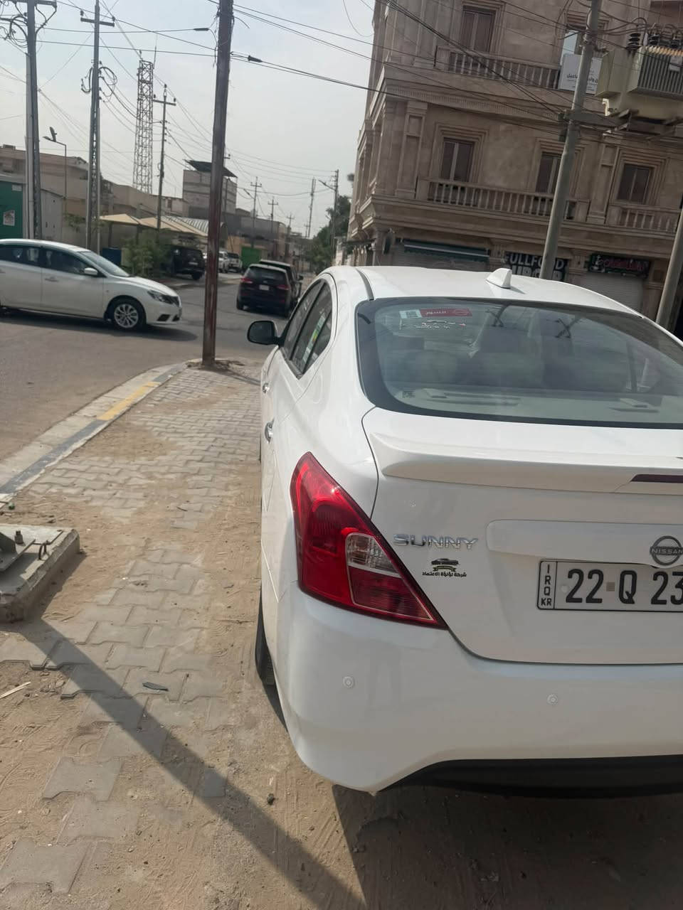 نيسان صني • بليته زرقه • طخه باب السايق