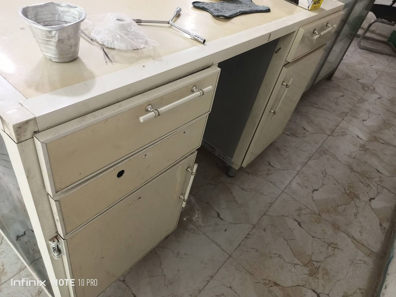 عارضات • ٦ قطع • النجف شارع المعمل