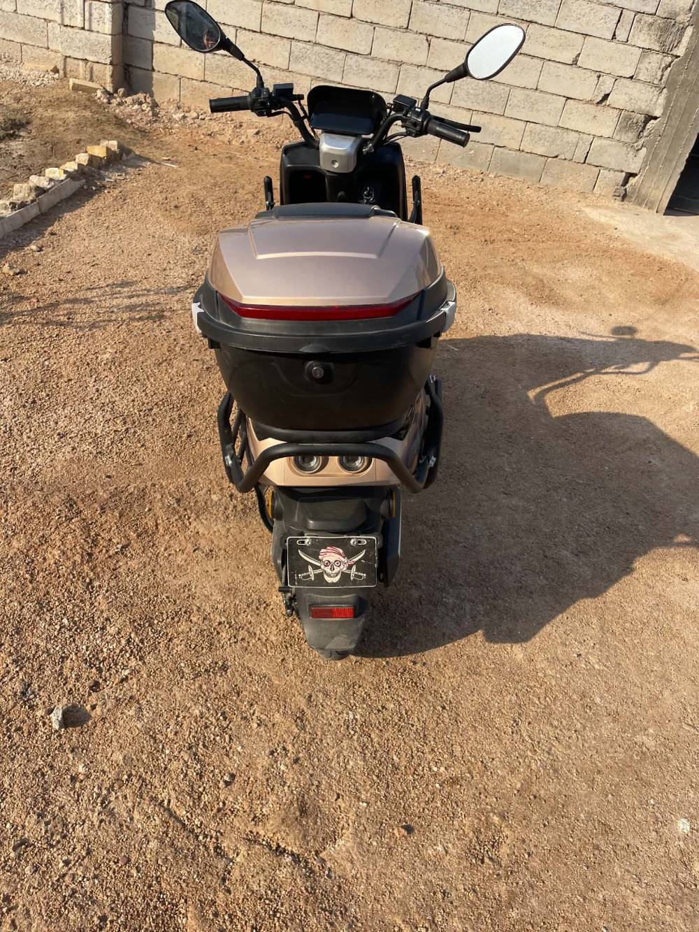 دراجة شحن • ٢٠٠٠ واط • ٨٠كم