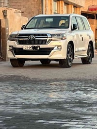 لاندكروزر • ٢٠١٦ • كفاله عامه