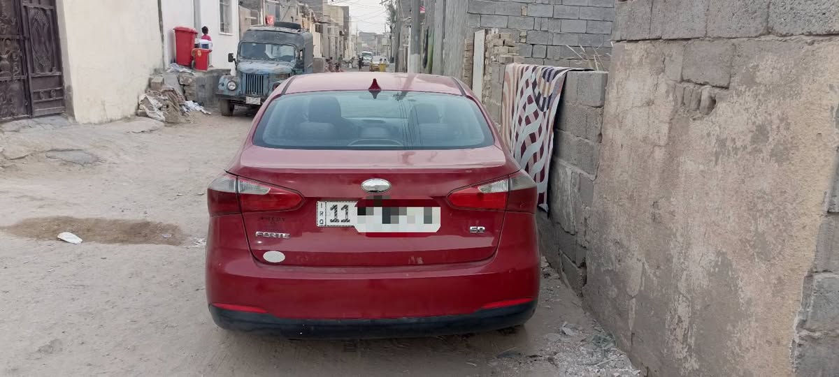 سلام عليكم كيه فورتي مديل 2014 سياره طابه كلين بدون حادث سياره تبريد تخم تأير كير مكينه خير من الله حداديه جديده تخم تأير جديد تبريد شغال حداثها بل عراق بس جاملغ اليمن مبدل بدون دواخل عنوان سياره بغداد رقم  *********** سعر 95
