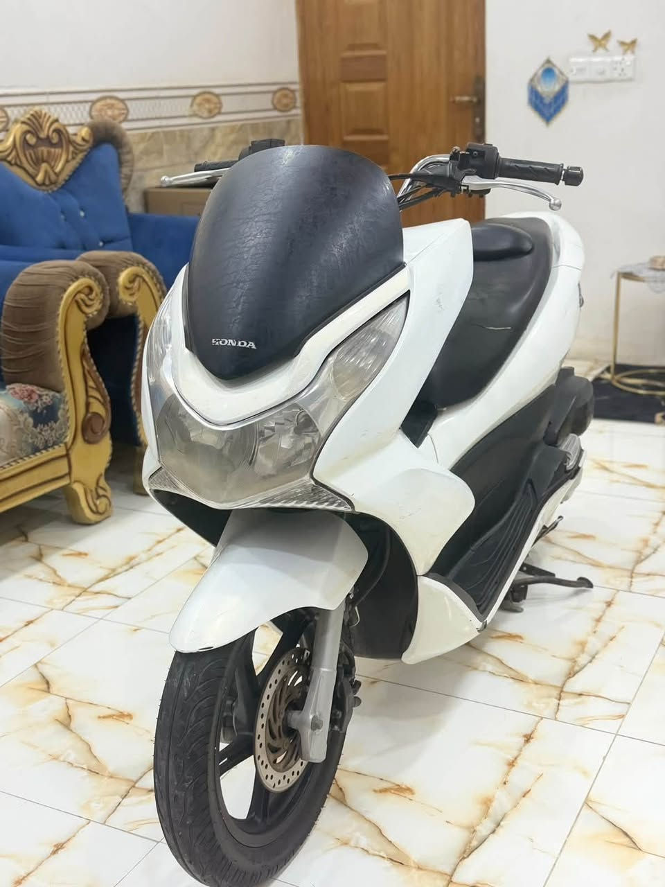 سلام عليكم دراجه البيع pcxجيل اول ياباني اصلي نوزل خطين ستان كهرباىي حساس ازدحام شلعه معدل خير من الله حجم مكينه 150 حرف A دراجه مال رمبه حته دفاتر مزاد وياهه دراجه احله من صور تجي وشوف بعينك ممفتوحه ولا تبخير ولا تنقيص دراجه مكينه لوك دراجه مكفوله عامه مكان بغداد دوره سعر مليون 300رقم ***********
