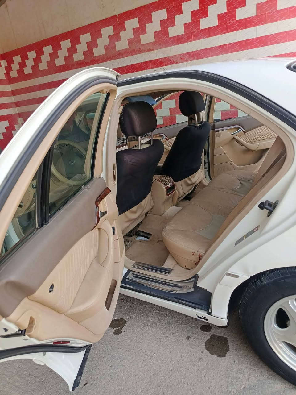 مرسدس غواص • S350 • صبغ الشركة