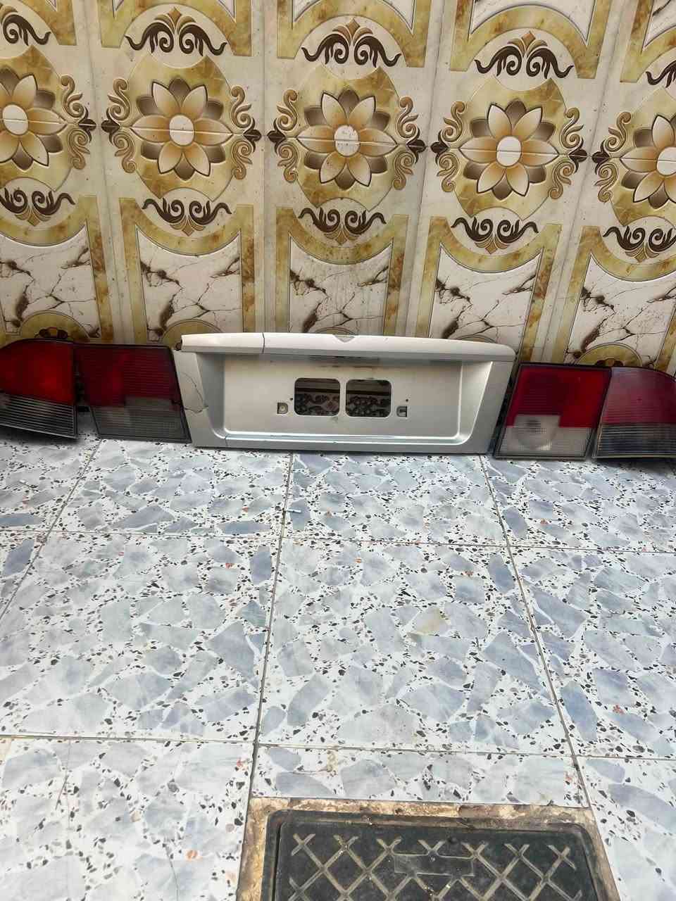 بك لايتات سمند وقاعده رقم سمند 2012للبيع نجف كوفه علوت الفحل سعر ٦٠وبيهنً مجال رقم صاحبهن ***********
