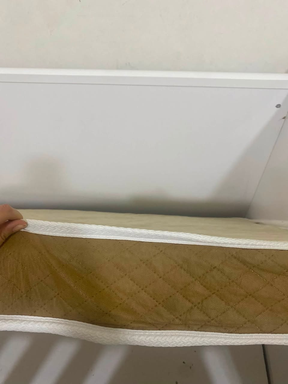 سرير أطفال baby fulla عدد ٢ نظيف مع الدوشك
سعر ١٥٠ بي مجال***********
