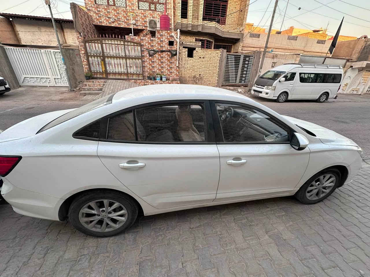 MG 5 موديل 2024 🇨🇳
🔹 فئة STD / ستاندر
🔹 ماشية 52,979 كم
🔹 اللون أبيض
🔹 السيارة استخدام شخصي
🔹 محرك 1500cc
🔹 السيارة نظيفة وتفحص بأي مكان
💰 السعر: 14 مليون قابل للتفاوض بالمعقول.

📍 الموقع: النجف 
واتساب :***********
