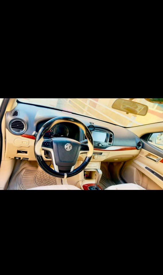 MG 3500
مۆدێل ٢٠١٢
گێڕ ئۆتۆماتیک
چوار جام کارەبا
تەبرید  ثلج
بێ بۆیاخ
بێ ده‌عم
سەقف سلاید
بەنزین زۆر کەم ئەخوات
بێ مەسرەف ماڵی دۆستە 
سەیارەی مەعرەز نیە
به‌شه‌رتی ته‌حویل
٦٥ مەجال
  واتس اپی لەسەرە
***********

