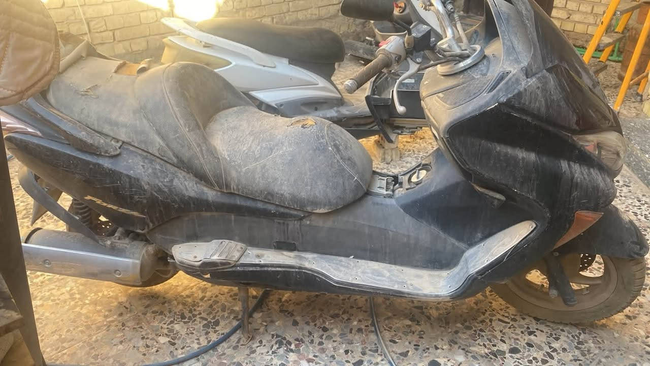 السلام عليكم فورزه عاطله للبيع 
ابيعه هيج عله الوضع
***********
فقط اتصال غير موجود بالخاص
السعر ٤٠٠
