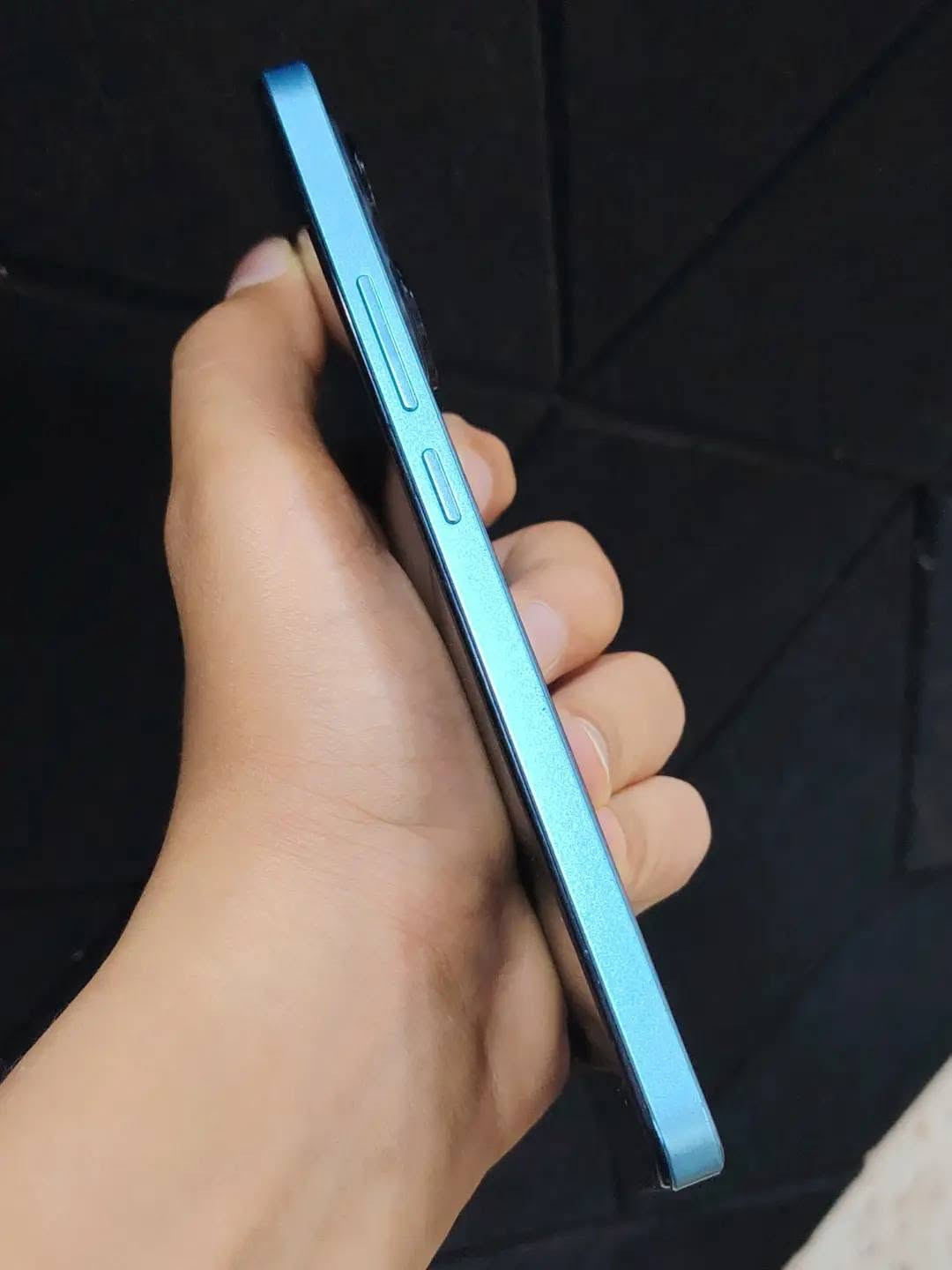 سلام عليكم للبيع ريدمي نوت 14 برو 5G ذاكره 256 بوبجي 120 فريم معالج هيلوجي 99 الترا رام 16 الجهاز صفررررر ماواصله مصلح بصمه اصبع بل شاشه شغاله شرط او بصمه وجه او دبل سيمكارت الجهاز تفحصه يله تاخذه يرهم مراوس ايفون 11 او فوك البطاريه عملاقه 7000 ملي امبير انسه الشحن الجهاز سعره 150 بي مجال حك جيتك وشكراً
