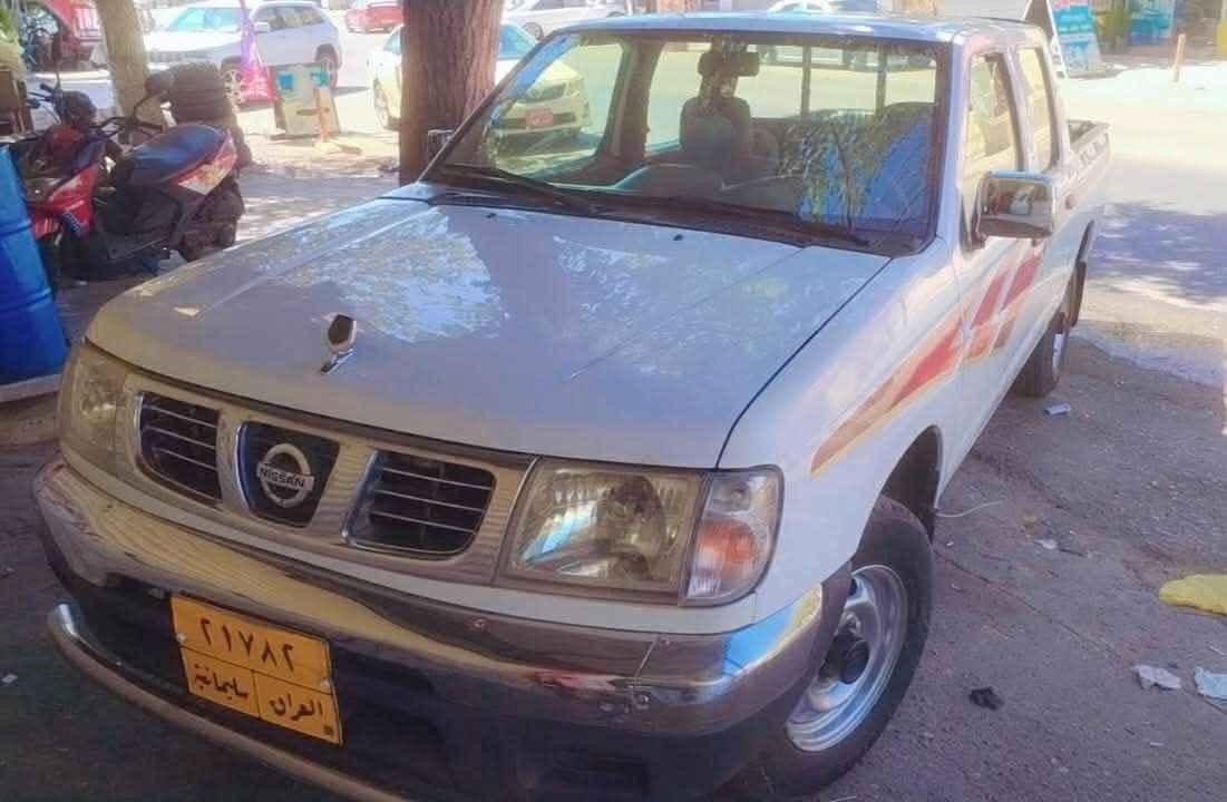 نیسان 2001
تە برید پاوه ر
رقم سلیمانی 
سە یارە یە کی زور جوان
یە ک دینار مە سرە فی نیە
پیش و پشتی کە پس 
دە عمی نیە 
نرخی 75 وە رە قە معاملە

*********** السليمانية, العراق
