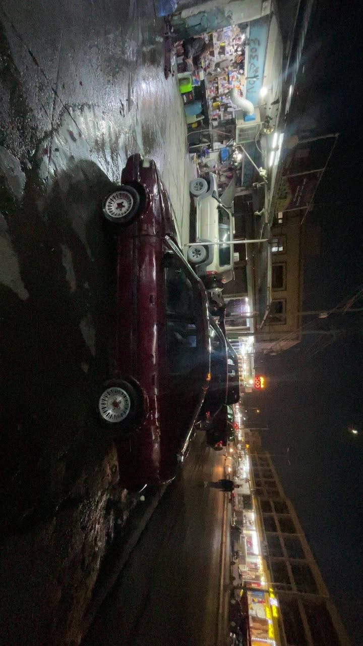Mazda 626
مازدە ٦٢٦ 
مۆدێل ١٩٩٣ 
سەیارەکە بێ لێدرانە 
مەکینە ١٢ کابریتەر
ناو خورفەیکی لۆکی تیدایە 
چوار جام کارەبای 
کارەبایەت و گێرو مەکینەو کلاجی بەشەرت 
سەیارەکە بێ مەسرەفە ٤ تایەو ویلی نوێ 
یەک تۆز دەنگی بتلی تێدایە
گۆڕینەوەش دەکەم
نرخی ١٦$ مەحامەلەیکی برایانە
***********
هەولێر بەحرکە أربيل, العراق
