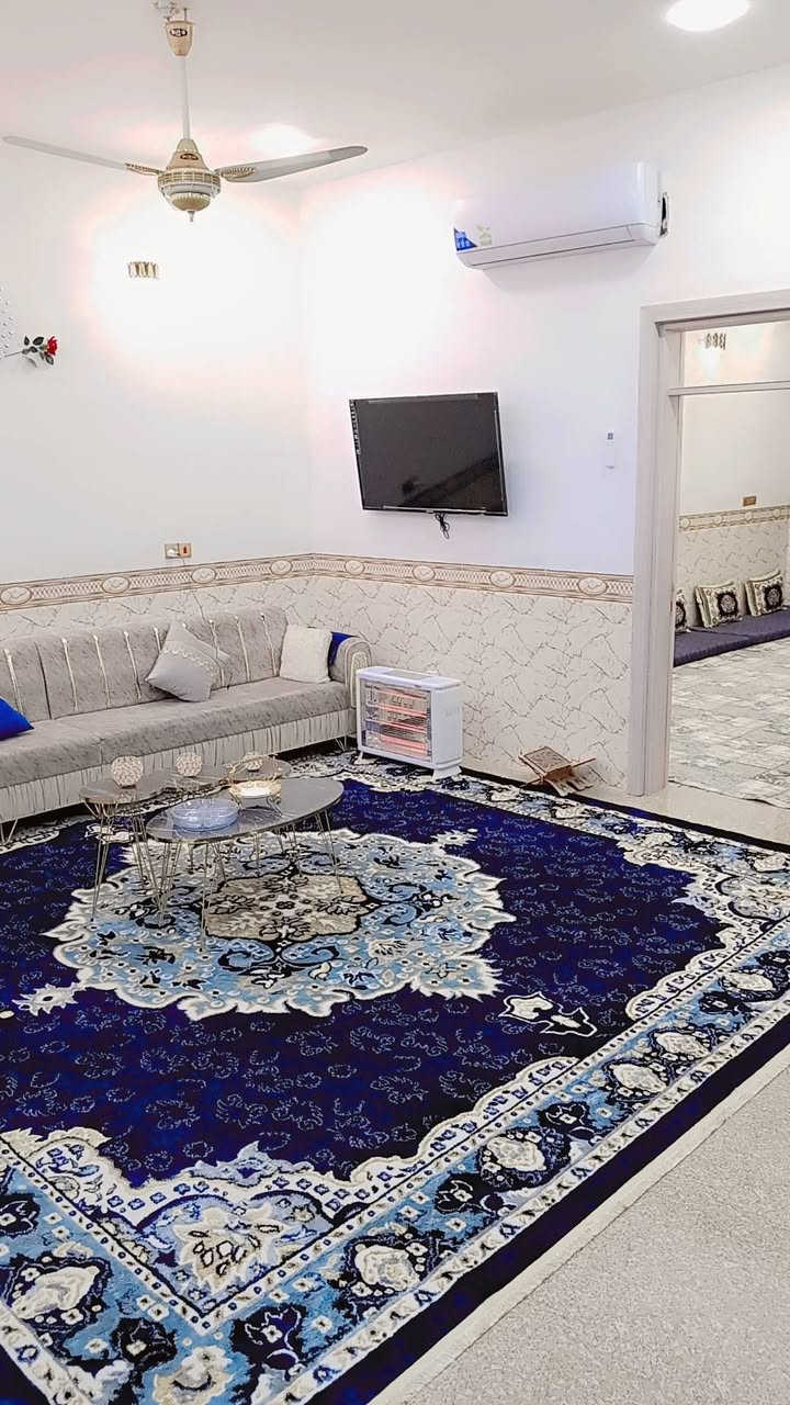 السلام عليكم منزل للبيع في حي المهندسين الثانية الفلوجة السكنية شارع عشرين قرب ماركت رقية المساحة 150الرقم ***********
