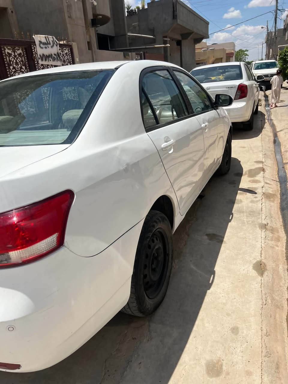 سلام عليكمً بي وأي دي وزاده داخليه السيارهً كدامكً تبريد شغال كير وتاماتيك محرك اب شرط لا صرف لا بخار صدر جديد تايرات امامي جديد السعر 37 وبيه مجال الرقم بي وت اساب همً***********
