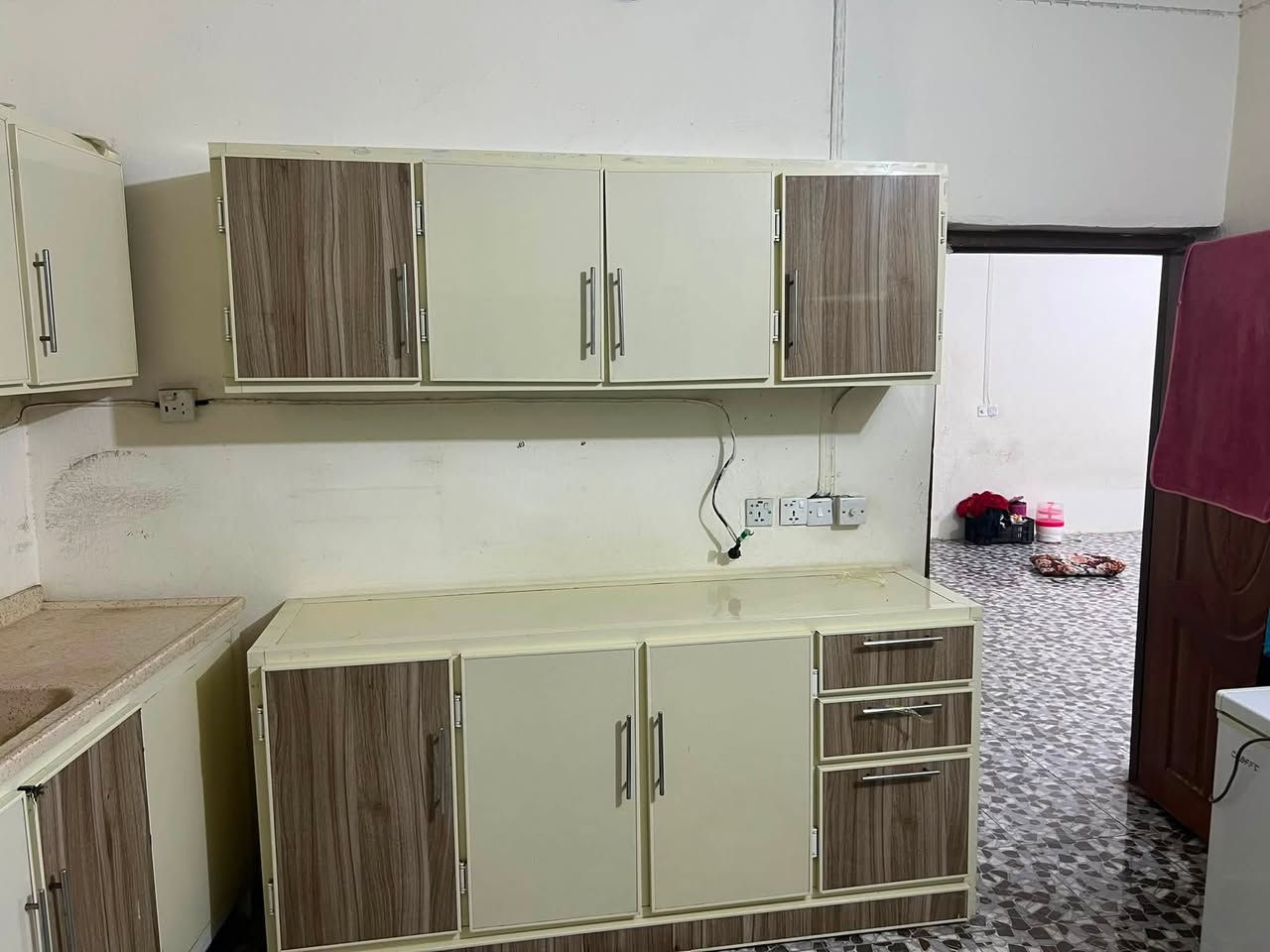 السلام عليكم كاونتر اربع قطع حطاطه مرمر لون مميز للاتواصل ***********واتساب 
ملاحضه اشعندك اشتري
