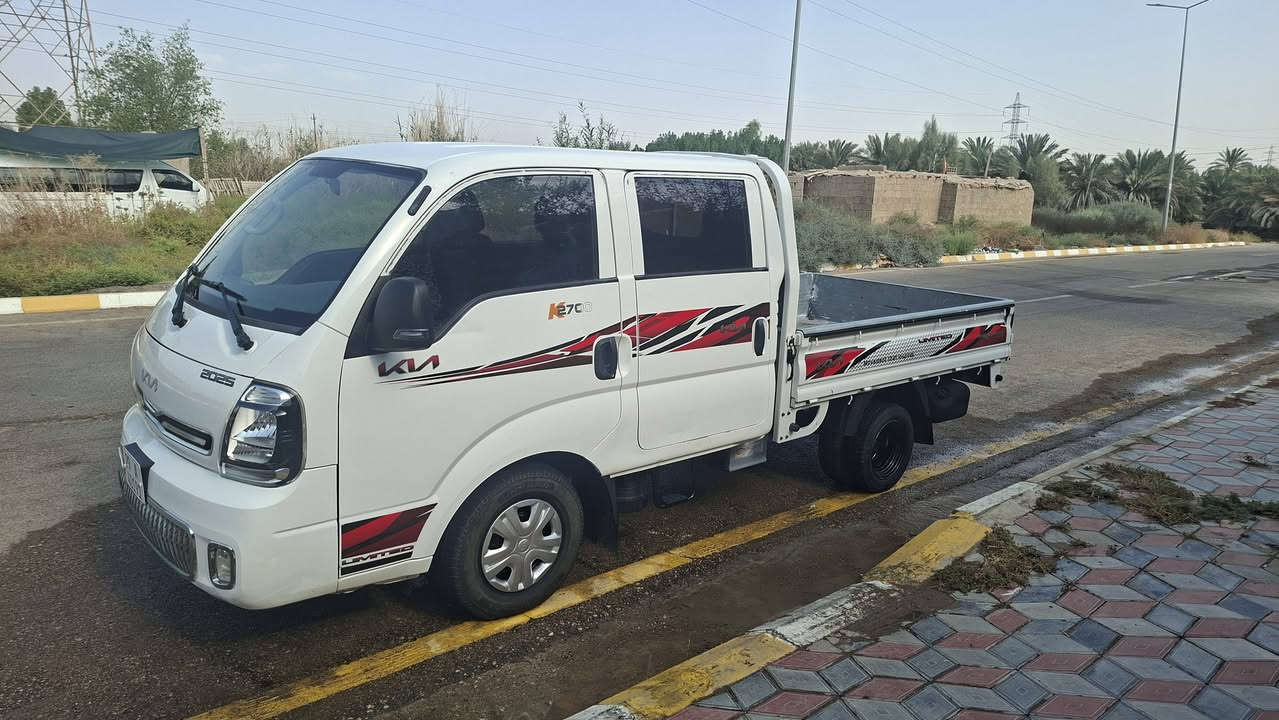 كيه بنكو موديل 2023 رقم واسط دولي بأسمي سنويه ل 29 سياره مكفوله ماشيه 64 الف مكينه مامفتوحه تخم تاير دوشمه كشنات وارضيه جديده 
للبيع او مراوس 
العنوان واسط
للاستفسار 
***********
