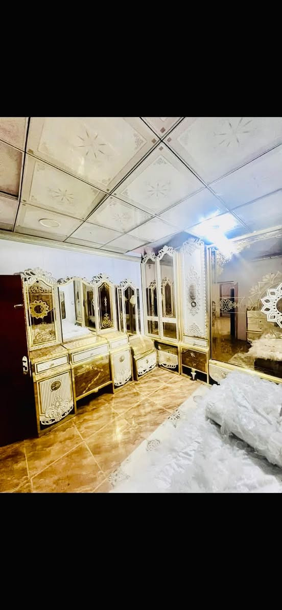 السلام عليكم غرفه نوم تركيه نضافتها سعرها 750 الف وبيها مجال مكانها ديالى
***********
