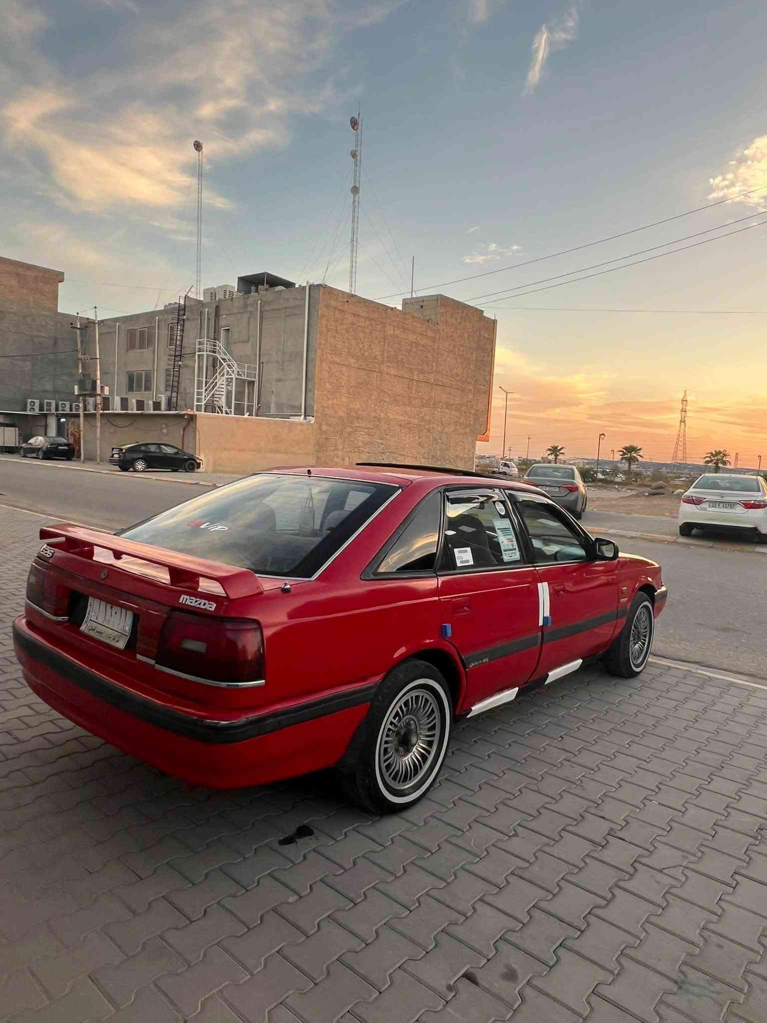 السلام عليكم الحلال .. للبيع
مازده 626    موديل 1991  بسعر مناسب جدا 29 ورقه 
محرك شرط بدون تبخير بدون تنقيص 
كير شرط. نشاط فول 
كهربيات كله شغال   / مسجل سماعات كله شغاله 
سنتر لوك 4 جام شغال. 
صدر امامي خلفي بكارتون.  لايت بكلايت مال كصه 
السياره مصبوغه عام بدون ضربه. قماره بلاديه  
تخم تاير ويلكب.  جديد. 
محرك. / وكير / وصدر / وتخم / تاير / كهربيات جديد / 
رقم كركوك.  سنويه عضم عاج / مشروع وطني تحويل ثاني يوم ::السياره جاهزه تشغل وتطلع 
مكان السياره تكريت القادسيه / ***********
بسعر مناسب جدا29 وبيها مجال
