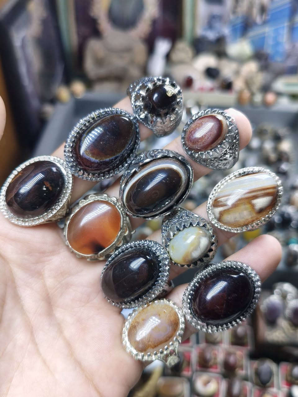 نحاس أبيض • محابس