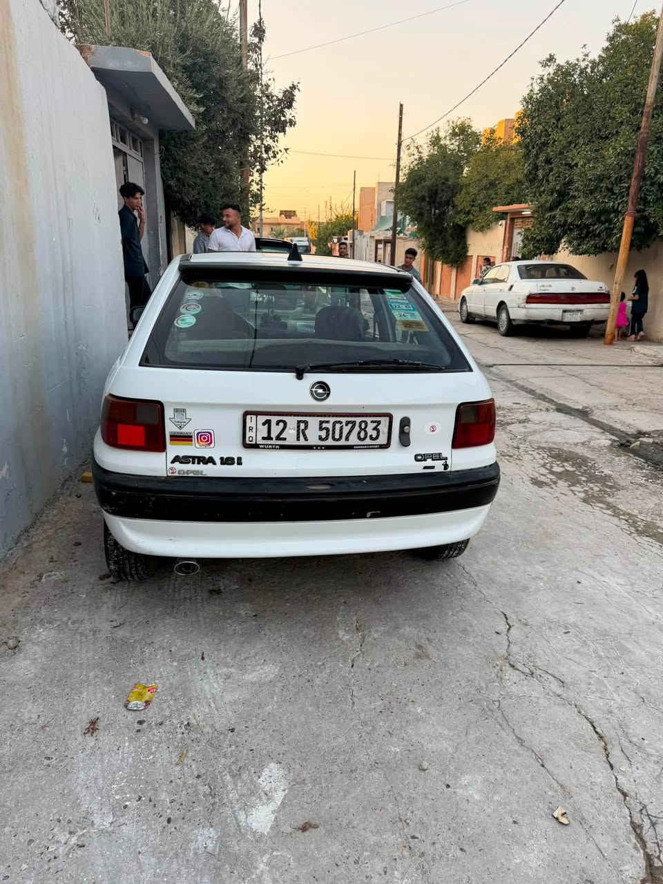 البيع  ***********
