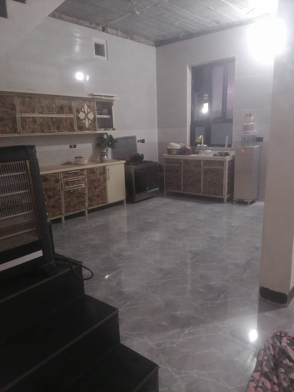 دار للبيع🏡ركن طابو  موقع مميز بداية الثوره قريب عل سوق 💥مساحه 150 متر💥موقع نهاية شارع الباله من جهة الثور 💥سعر 72 بي مجال /  ***********////***********
