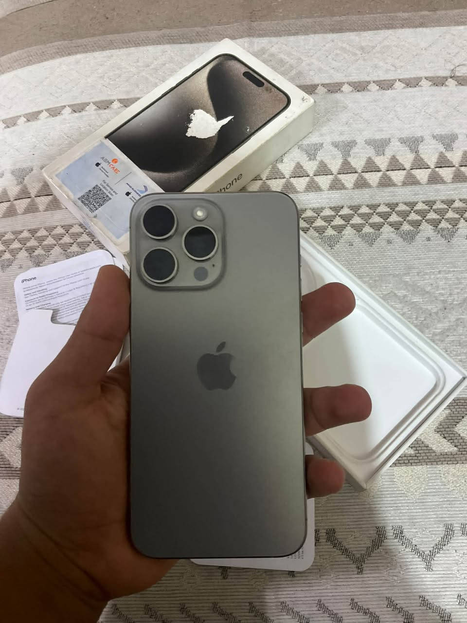 آيفون ١٥ برو ماكس • ٢٥٦ غ.ب. • بطارية ٩٦٪