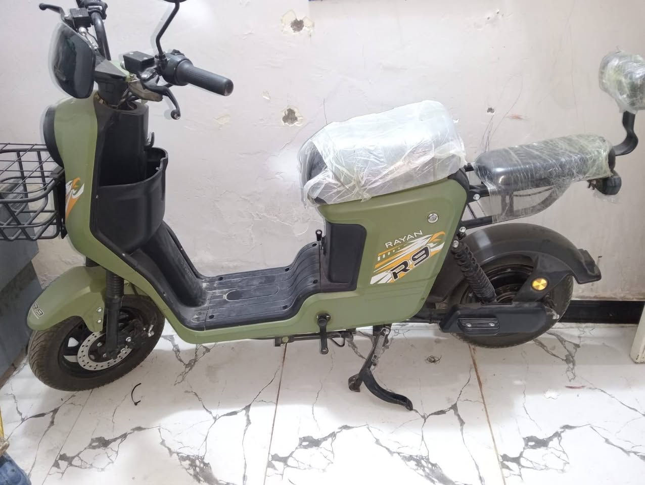 ريان RG • بدون بطاريات • اخضر زيتوني