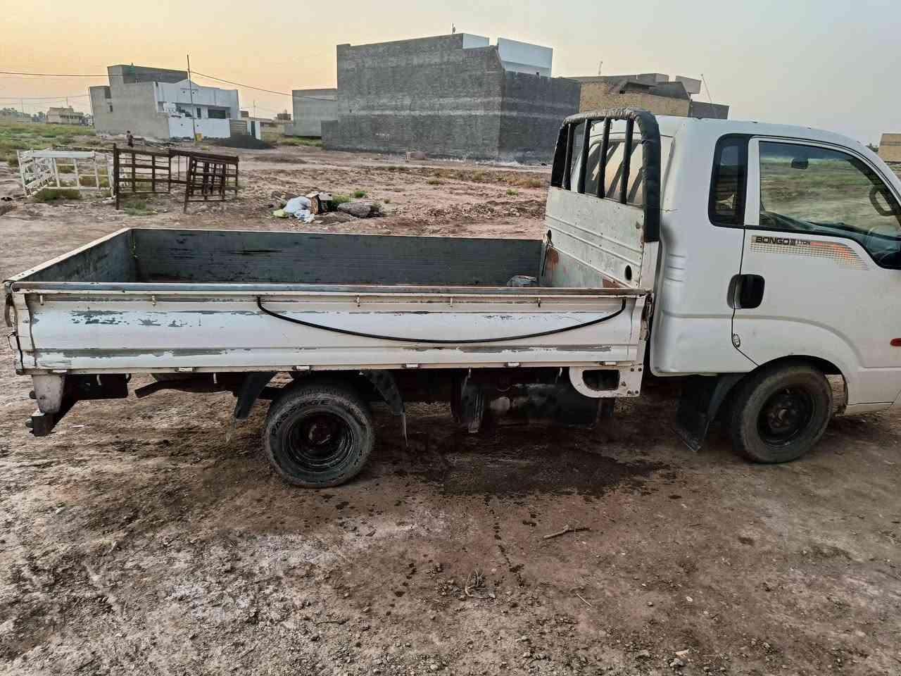 كيه موديل 2013 مفتوح 2700
تبريد ثلج 
سنويه باسمي 
مجدده نهايه 2027
گير وكينه مكفول 
تحويل مباشر 
رقم ***********
