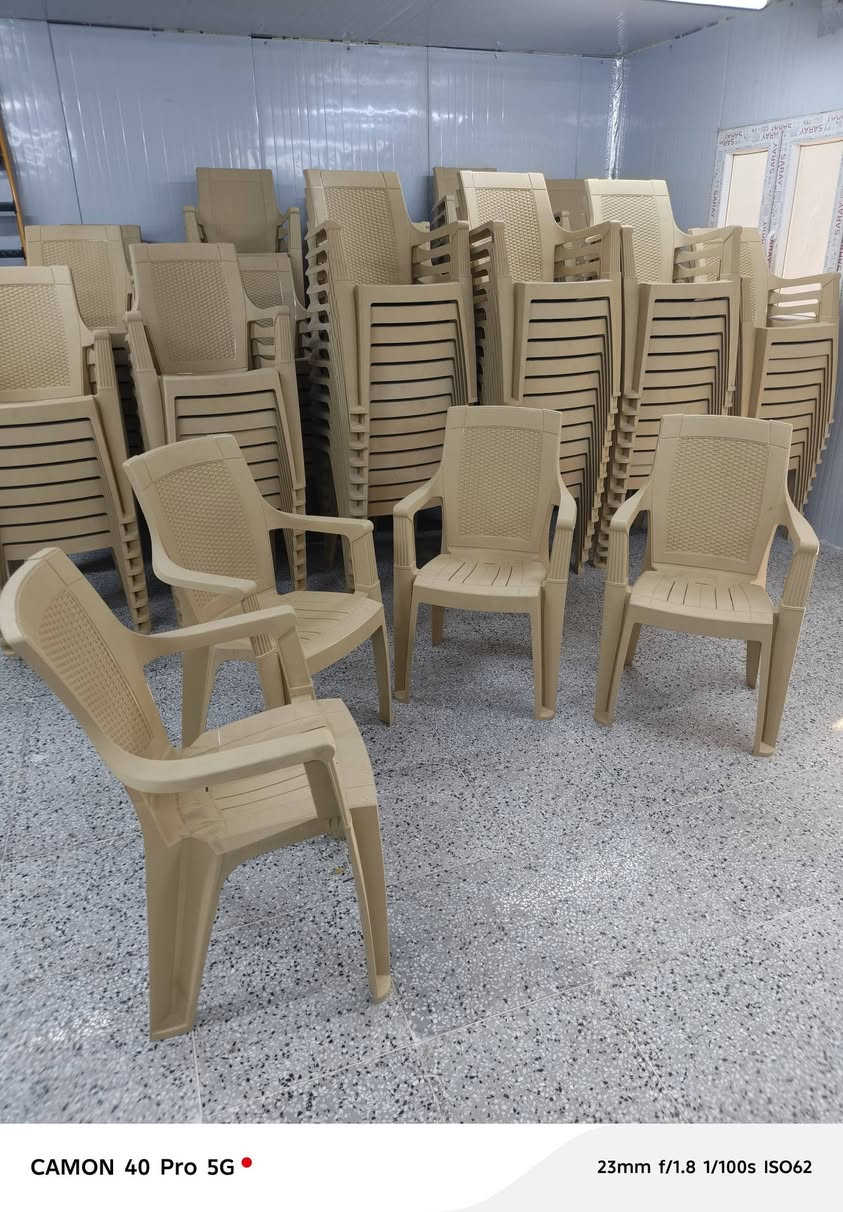 كراسي للبيع سعر 10 الاف العدد 190 اصلي درجه اولى للمواكب والحسينيات و المقاهي والكافتريات عنواني ،،،بلد،،، *********** ملاحظه الكميات بيه خصومات توصيل ماكو

