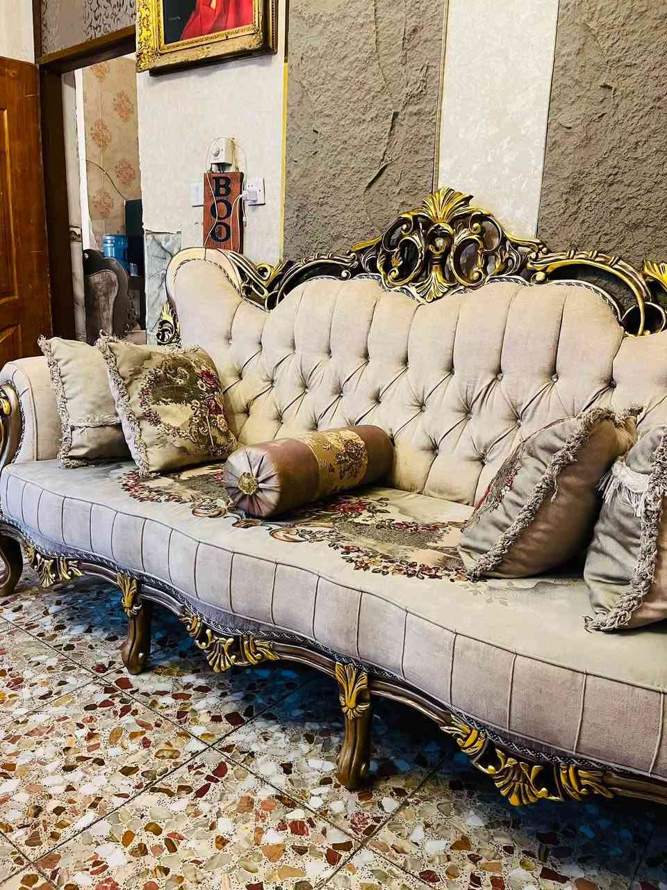 تخم زان مطلي ورق ذهب ١٠ مقاعد سفنج بوستر طبي اخو الجديد للبيع ***********

