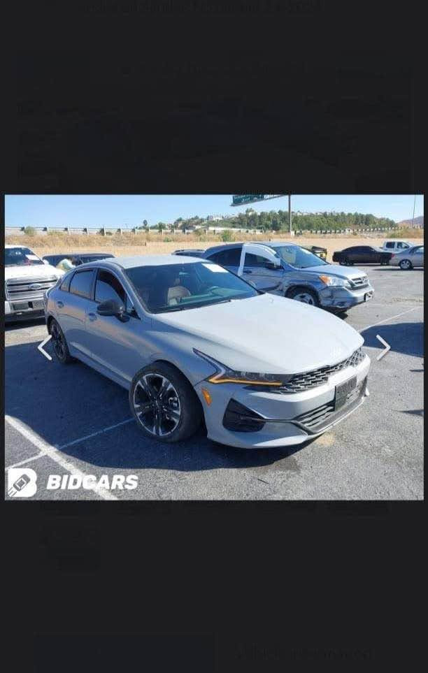 K5 GTLine 
موديل 2024 
كلين بدون صبغ بدون تبديل بدون ارباك 
رقم بغداد باسمي 
ماشيه 52
للاستفسار *********** حلة, بابل

نص مكتوب في الصور:
- BIDCARS
- BIDGARS
