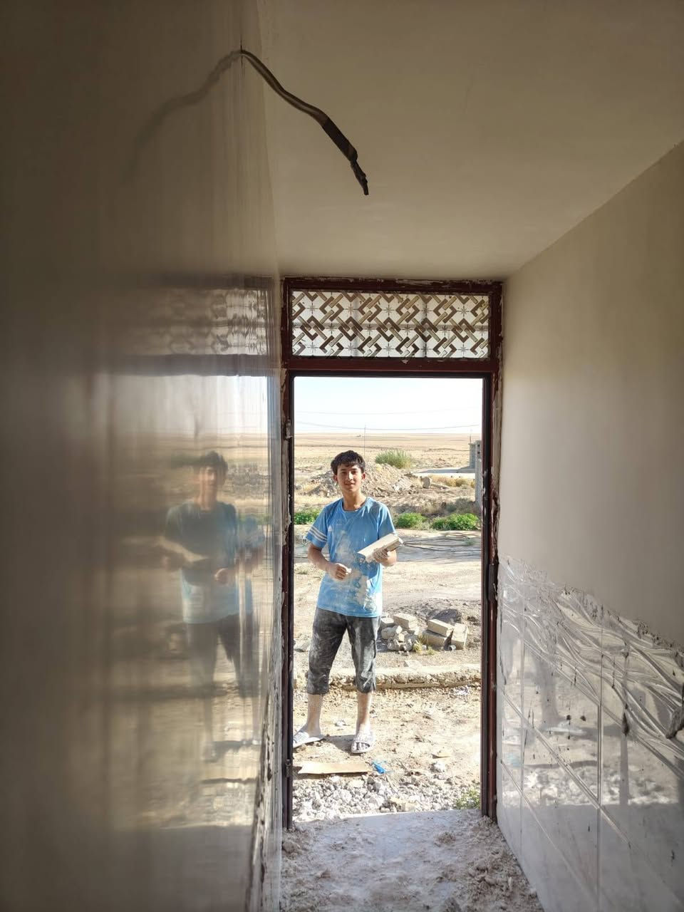 السلام عليكم يوجد كادر لبخ جص من الموصل يتكون من خمس اسطوات وخمس عمال المبيت بنفس الموقع المتر 3 الف/ ***********/
