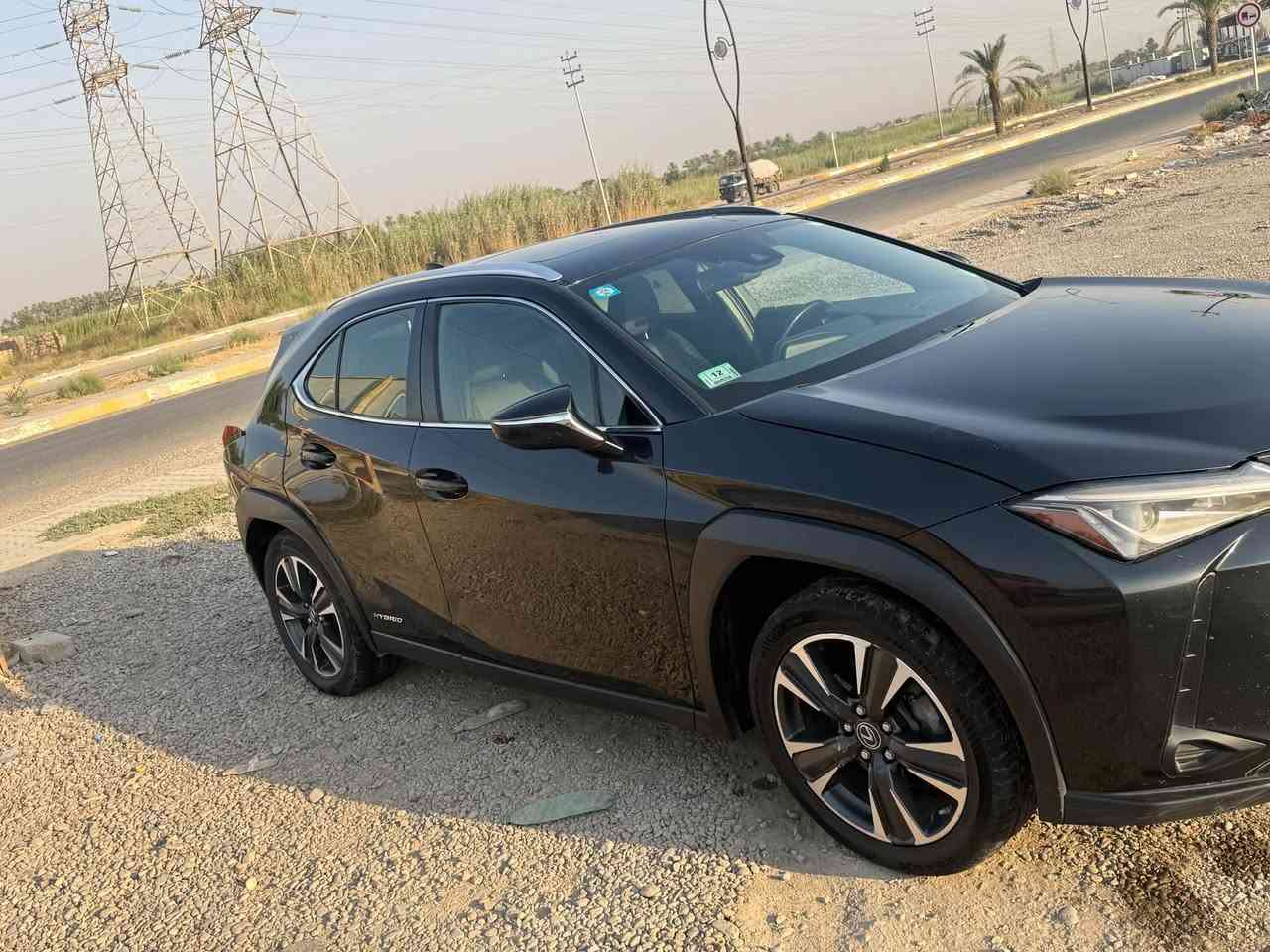 سلام عليكم
للبيع لكزز UX250 h هايبرد موديل 2022 السيارة فول مواصفات للأخير مابيها شي نقص الضرر صورته مرفقة ويه الصور ممشى السيارة 45  ميل 
 السعر 180ورقة
للتواصل :‭***********‬

